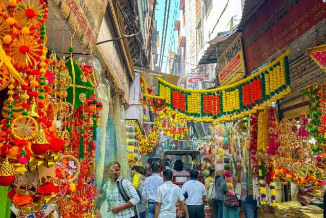 Shopping + Food + Spice tours - 4 Hours